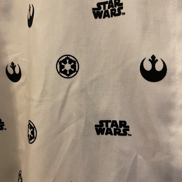 HER UNIVERSE - STAR WARS DRESS - REBELS & EMPIRE - LARGE - Picture 2 of 5